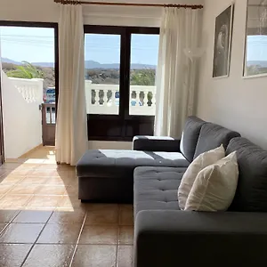 apartamentos-kira.in-canary-islands.com/